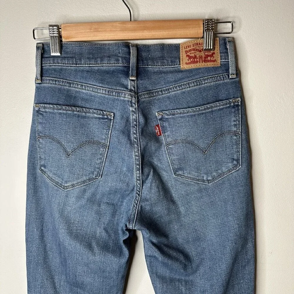 Levis Jeans Womens 724 High Rise Straight Crop Blue Stretch Denim Distressed 25‎